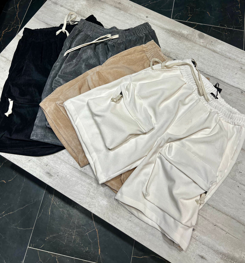 Bermuda a costine con tasche a zip