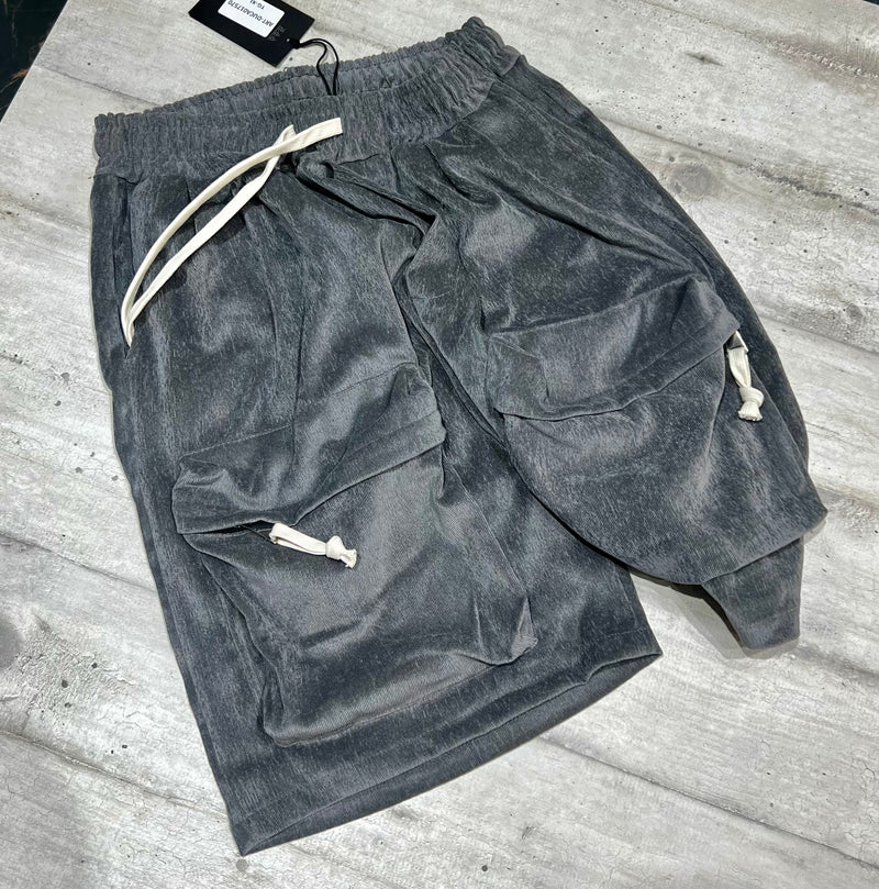 Bermuda a costine con tasche a zip