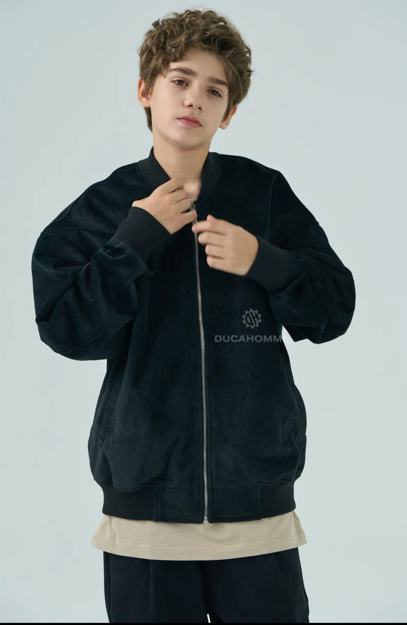 Bomber Junior style