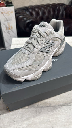 New Balance 9060 Silver Metallic Grey