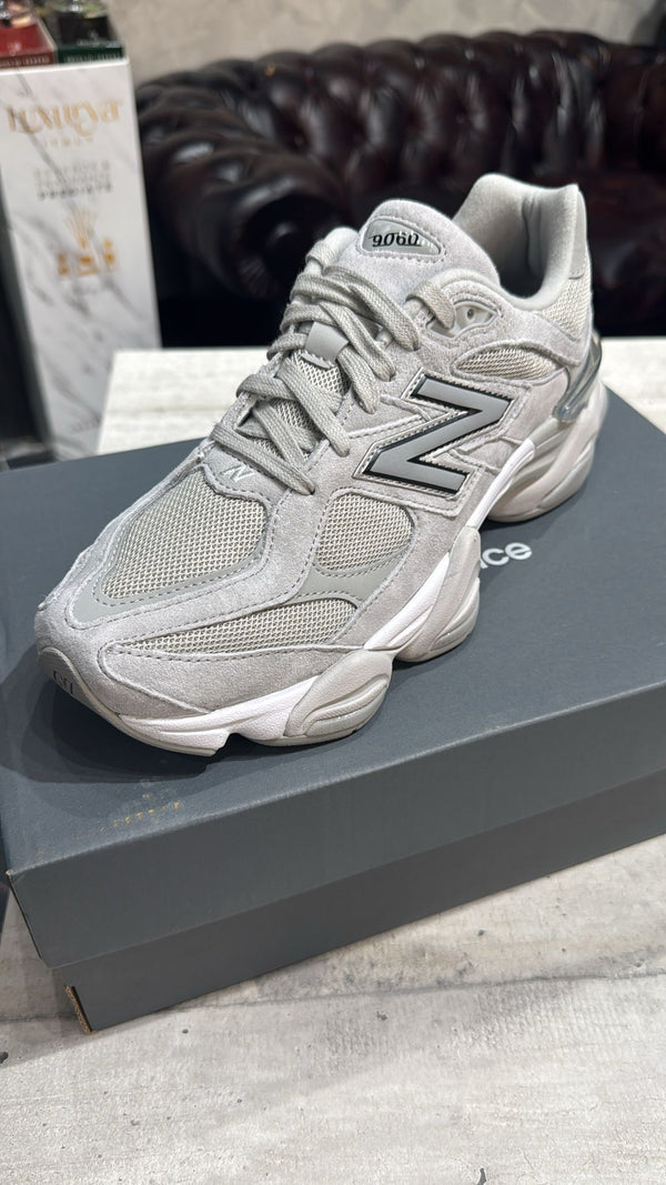 New Balance 9060 Silver Metallic Grey